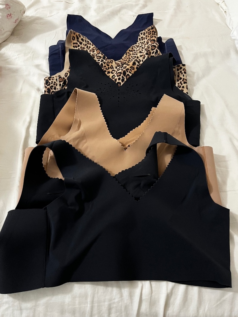 Evelyn & Bobbie bras - XL